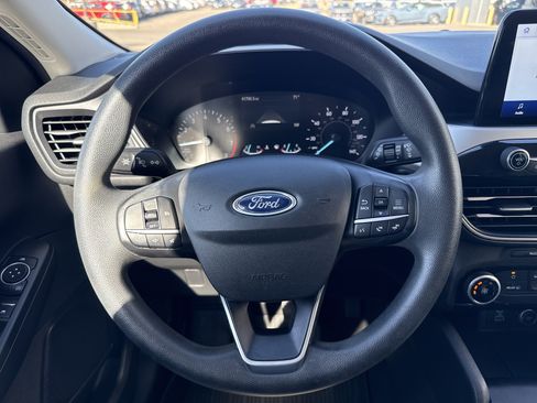 Used 2021 Ford Escape SE FWD image 16