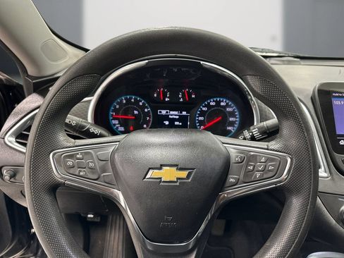 Used 2020 Chevrolet Malibu LT FWD image 22