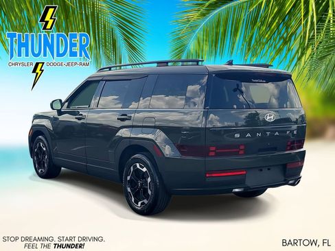 Used 2024 Hyundai Santa Fe SEL FWD image 3