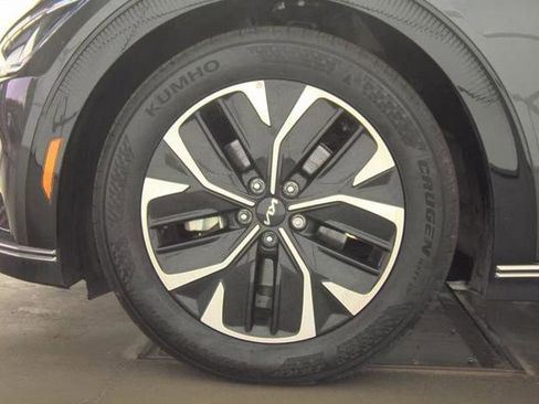 Used 2024 Kia EV6 Wind image 7