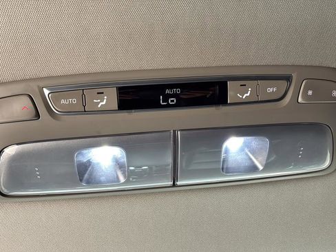 Used 2024 Kia Telluride S w/ S Sunroof Package FWD image 40