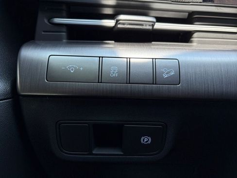 New 2025 Hyundai Kona SEL image 25