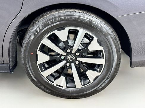 Certified 2026 Honda Odyssey EX-L image 9