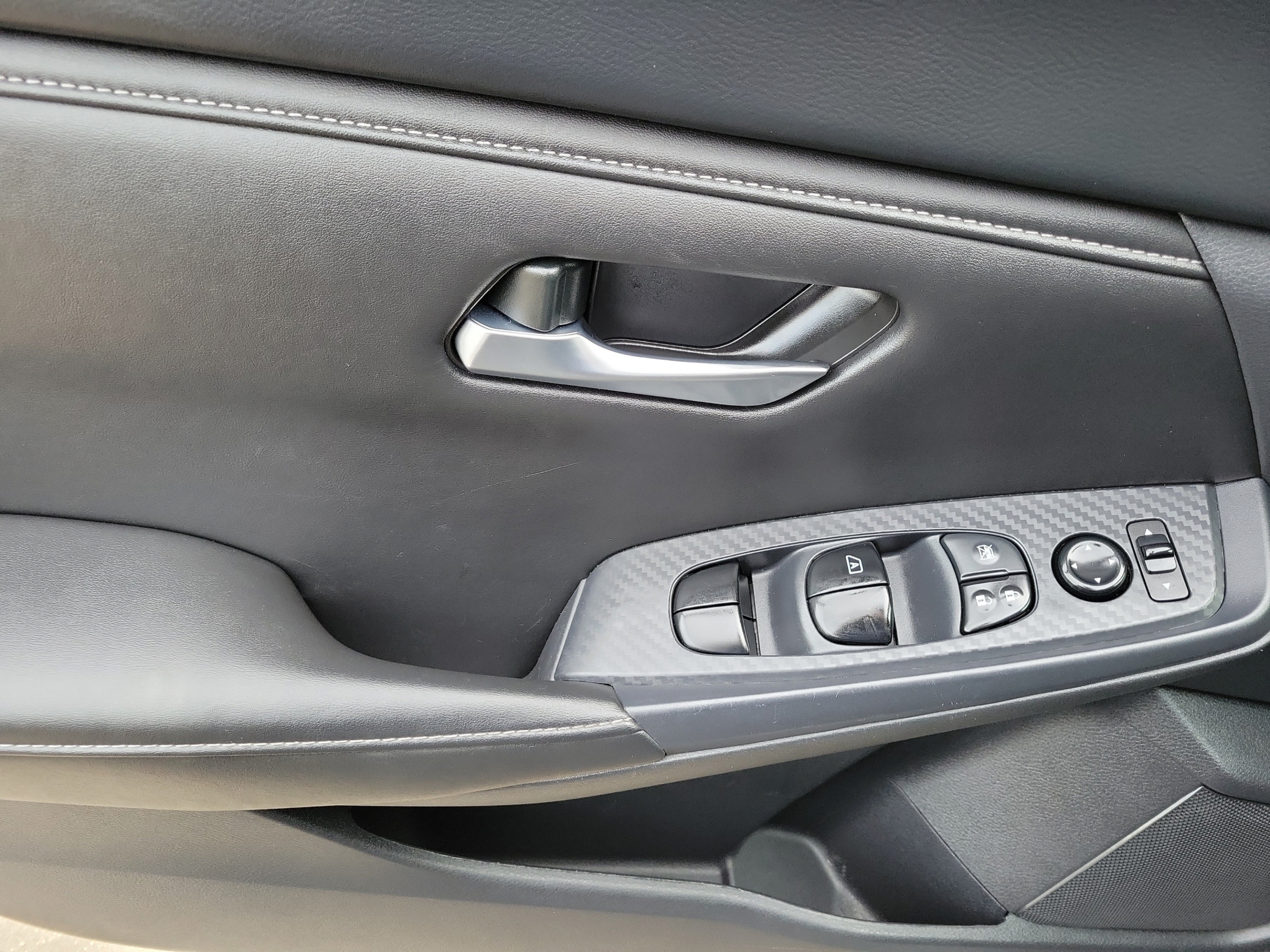 Used 2024 Nissan Sentra SV w/ All-Weather Package FWD image 13