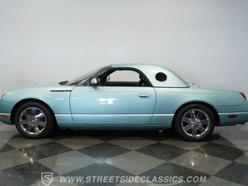 Used 2002 Ford Thunderbird image 23