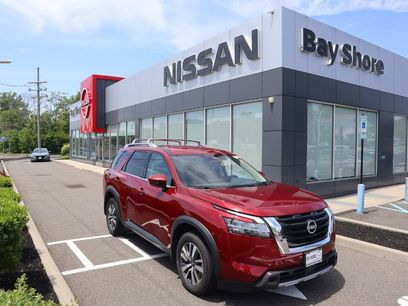 Certified 2024 Nissan Pathfinder SL