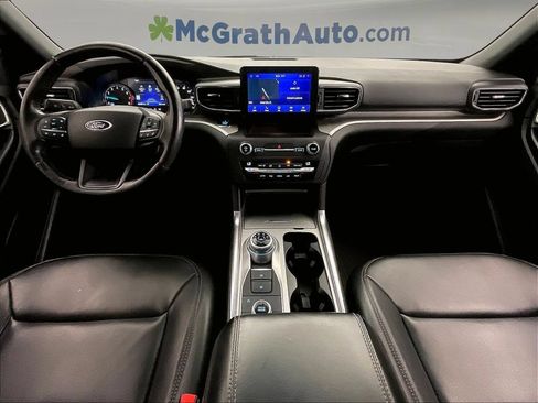 Used 2020 Ford Explorer XLT w/ Equipment Group 202A AWD/4WD image 21