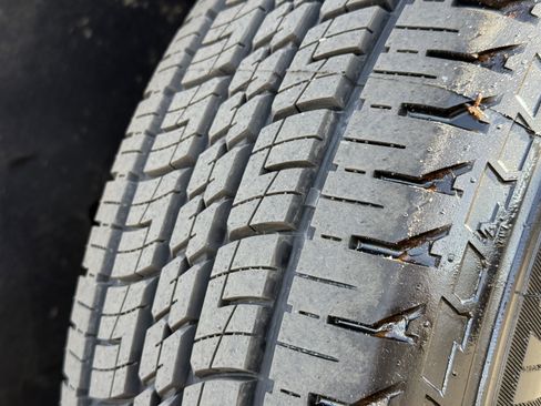 Used 2024 Ford Explorer Limited image 31