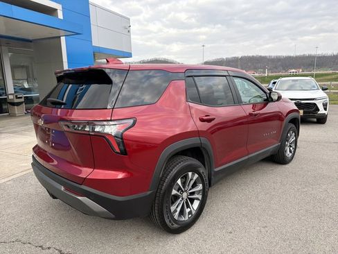 Used 2025 Chevrolet Equinox LT image 4
