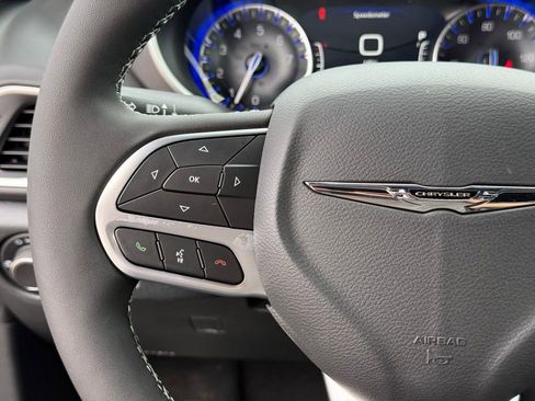 New 2026 Chrysler Voyager LX image 15