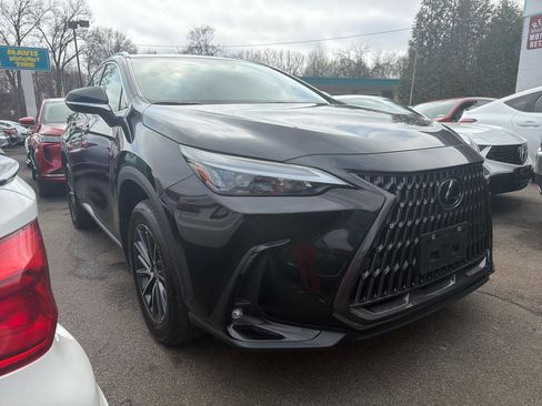 Used 2023 Lexus NX 350 AWD image 3