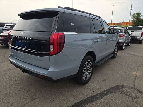 Used 2025 Ford Expedition Active AWD/4WD image 7