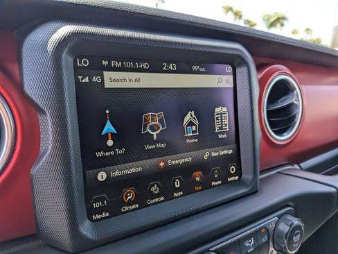 Used 2022 Jeep Wrangler Unlimited Rubicon w/ Steel Bumper Group AWD/4WD image 23