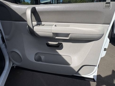 Used 2009 Chevrolet Silverado 3500 W/T RWD image 19