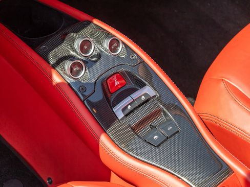 Used 2012 Ferrari 458 Spider RWD image 67