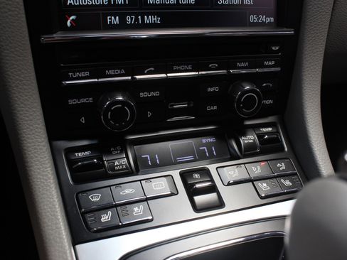 Used 2015 Porsche Cayman image 48