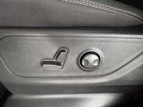 Used 2025 RAM 1500 Big Horn AWD/4WD image 30