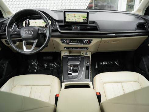 Used 2018 Audi Q5 2.0T Premium Plus w/ Premium Plus Package image 26