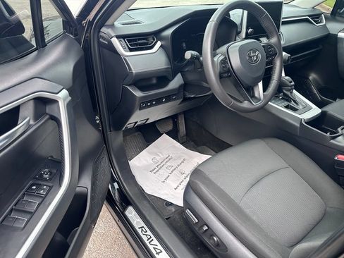 Used 2024 Toyota RAV4 XLE w/ Convenience Package AWD/4WD image 13