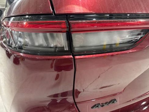 New 2025 Jeep Grand Cherokee Limited image 12