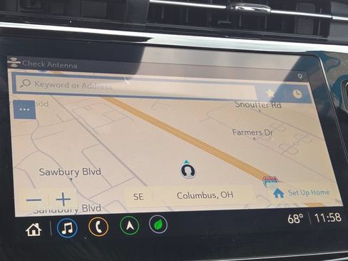 Used 2022 Chevrolet Bolt EUV Premier w/ Sun & Sound Package FWD image 5