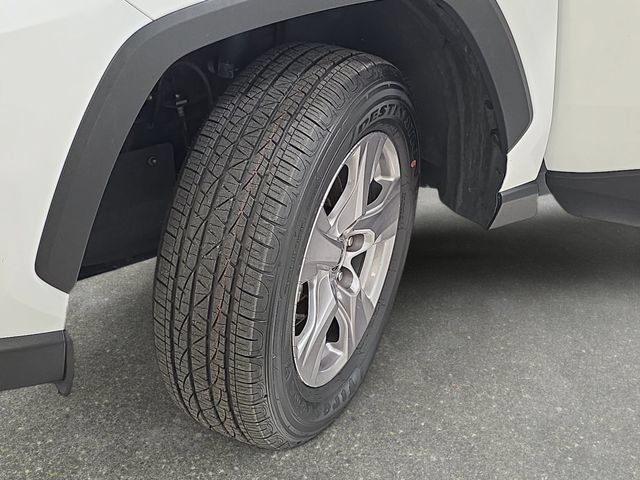 Certified 2025 Toyota RAV4 XLE AWD/4WD image 27