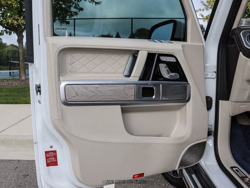 Used 2023 Mercedes-Benz G 550 image 28