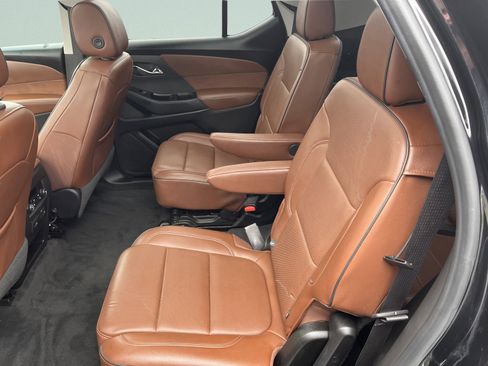 Used 2019 Chevrolet Traverse High Country image 11
