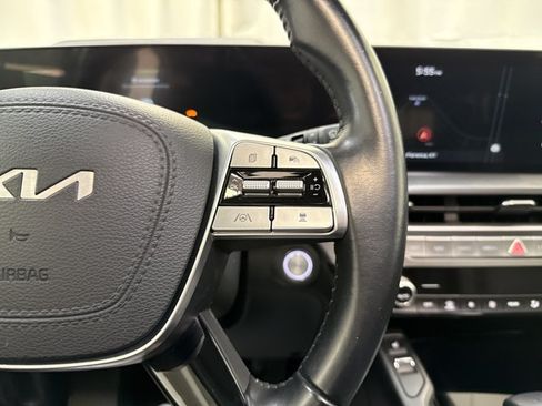 Certified 2025 Kia Telluride S FWD image 10