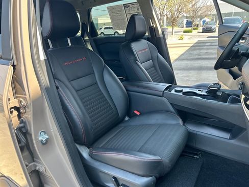 Used 2025 Nissan Rogue Rock Creek w/ Rock Creek Premium Package AWD/4WD image 42