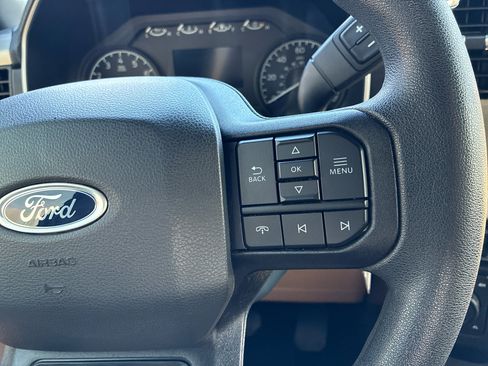 Used 2022 Ford F150 XLT image 60