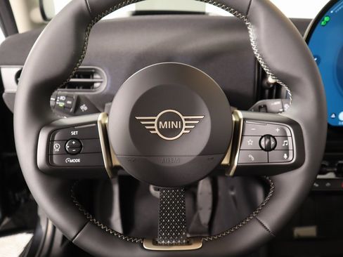 New 2025 MINI Cooper S image 4