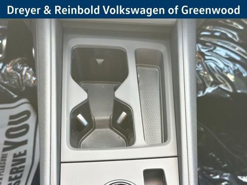 New 2026 Volkswagen Tiguan SE R-Line AWD/4WD image 18