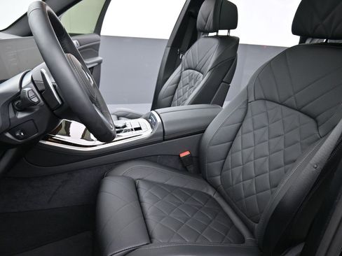 Used 2026 BMW X5 xDrive40i w/ M Sport Package image 11