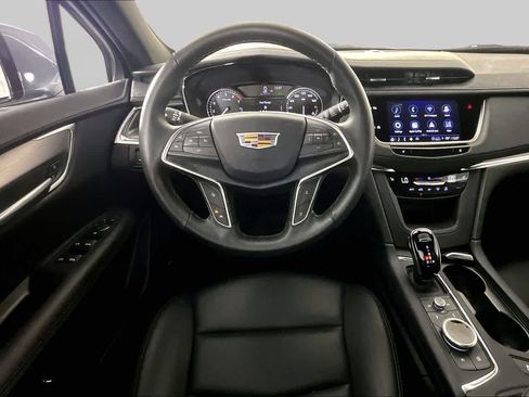 Used 2024 Cadillac XT5 Luxury FWD image 6