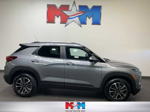 Used 2026 Chevrolet TrailBlazer LT image 1