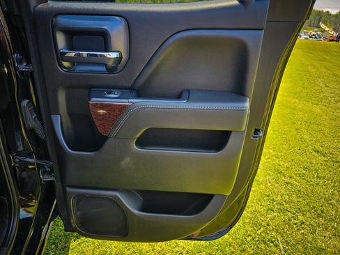Used 2018 GMC Sierra 1500 SLT AWD/4WD image 37