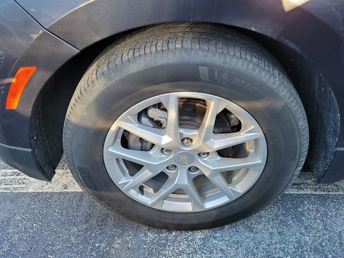 Used 2023 Chevrolet Equinox LT image 5