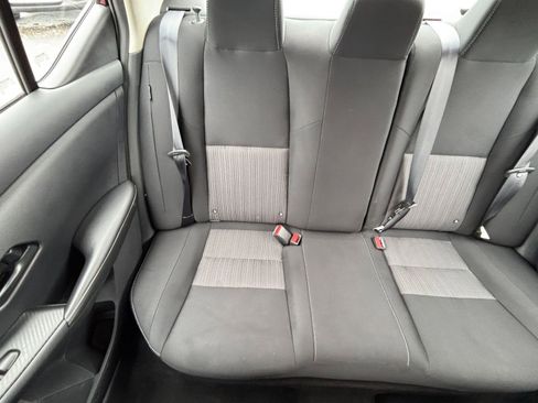 Used 2025 Nissan Sentra SV image 38