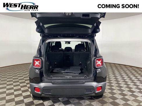 Used 2022 Jeep Renegade Latitude w/ Convenience Group AWD/4WD image 20