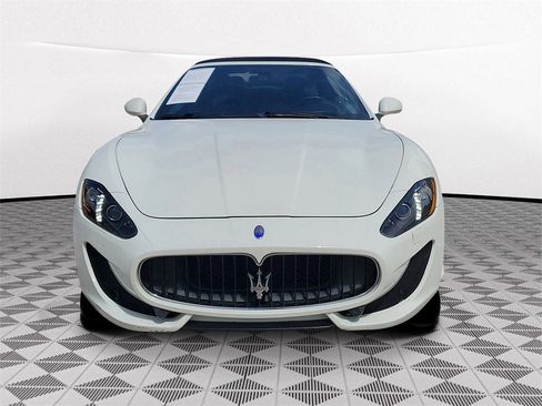 Used 2016 Maserati GranTurismo Sport image 2