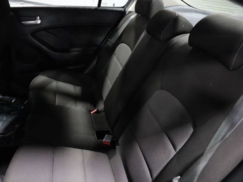 Used 2018 Kia Forte LX image 18