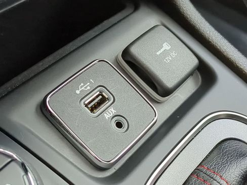 Certified 2021 Jeep Cherokee Trailhawk image 29