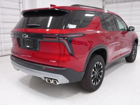 New 2026 Chevrolet Traverse Z71 w/ Enhanced Driving Package AWD/4WD image 5