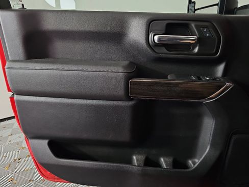 Used 2025 Chevrolet Silverado 2500 LT w/ Convenience Package RWD image 23