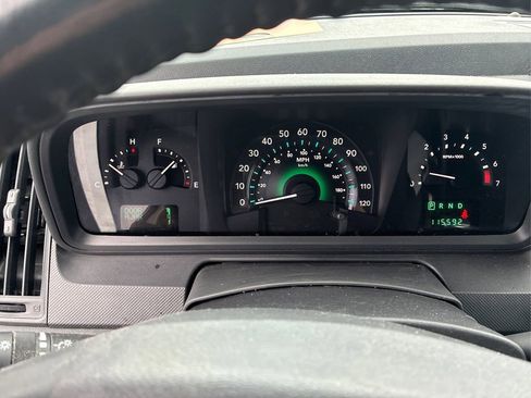 Used 2010 Dodge Journey SXT w/ Flexible Seating Group image 12