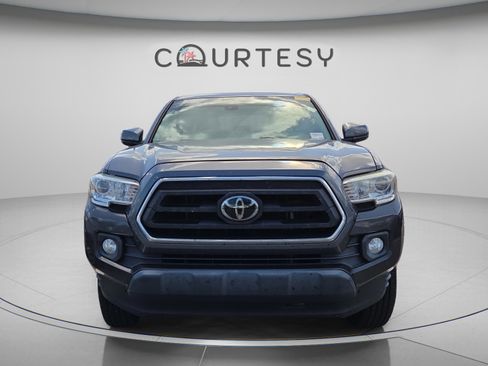 Certified 2021 Toyota Tacoma SR5 RWD image 4