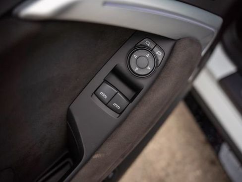 Used 2019 Chevrolet Camaro ZL1 RWD image 14