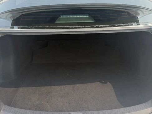 Used 2020 Toyota Corolla LE FWD image 18