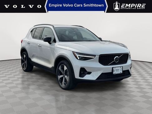 Certified 2026 Volvo XC40 B5 Plus w/ Protection Package Premier image 1